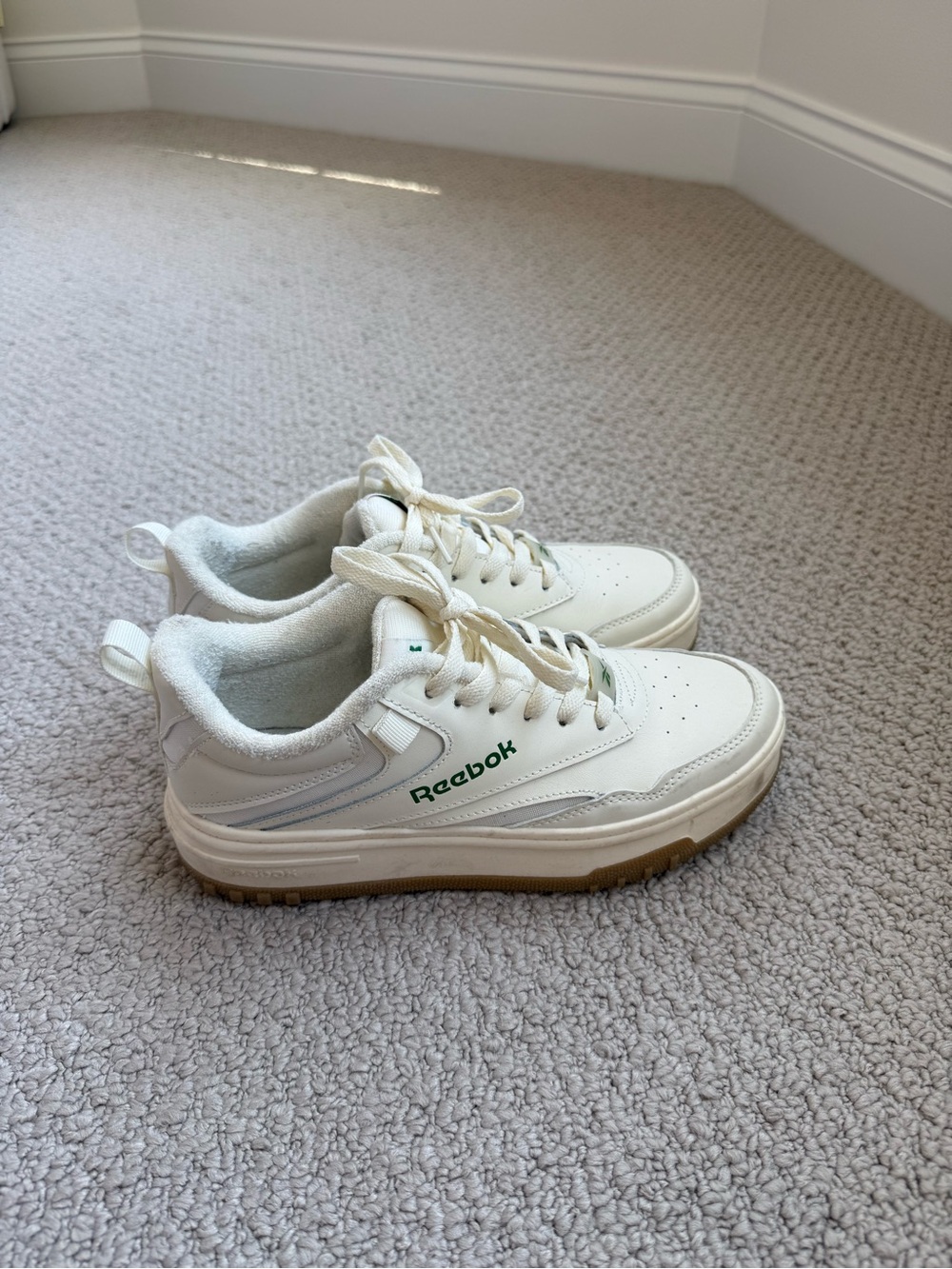 Reebok White Cream Low-Top Sneakers with Green Accents